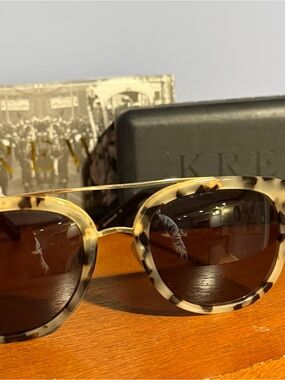 KREWE St. Louis Tortoiseshell & Gold Round Sunglasses with Brown Gradient Lenses